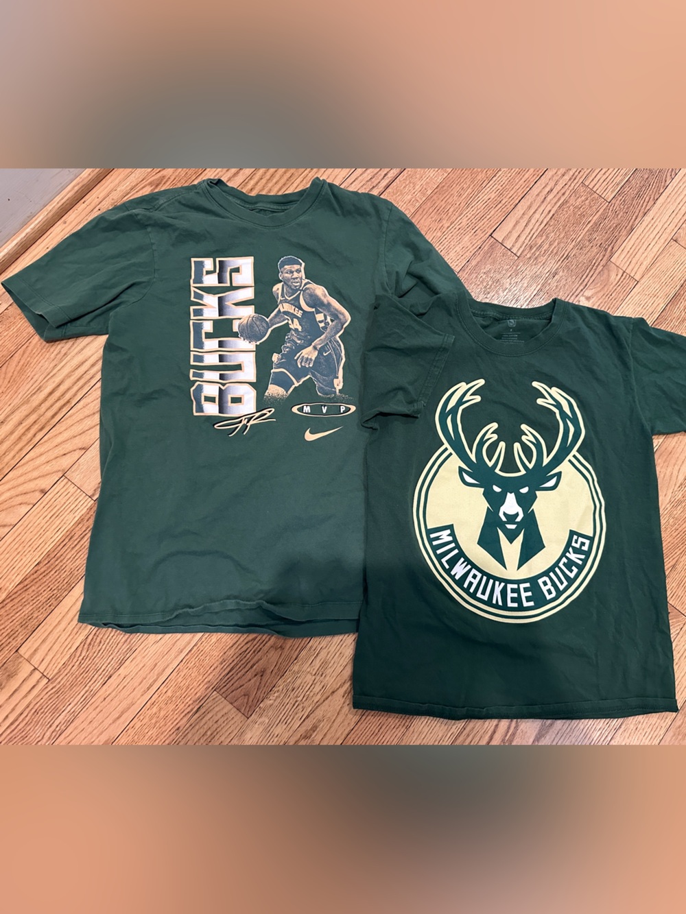 Men’s Small Milwaukee Bucks Nike Shirt Bundle Lot of 2